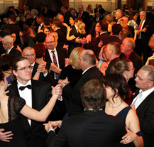 Nadace 700 let města Plzně pořádala ples, předala ocenění