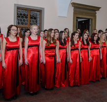 Výstava v mázhauzu zve na 35 let Plzeňského dětského sboru