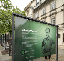 Odvahu mladého skauta v době 2. světové války ukazuje výstava ve Smetanových sadech