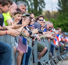 Také čtvrtý den Slavností svobody přilákal davy lidí