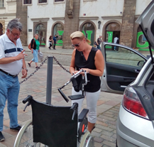 Úředníci magistrátu se učili jednat s handicapovanými klienty