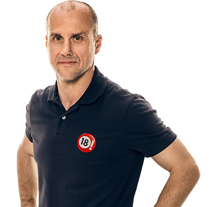 Respektuj 18 varuje před konzumací alkoholu mladistvými