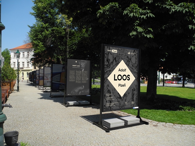 Plzeň se představí ve Valdštejnské zahradě, zahájí tam výstavu Adolf Loos Plzeň