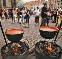 Polévky provoněly centrum Plzně, nejoblíbenější byla zelňačka