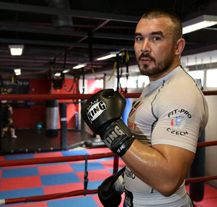 Kdyby mi před pěti lety řekli, co budu mít za sebou, zaklepu si na čelo, směje se boxer Pejsar