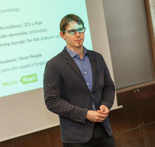 Náměstek primátora Pavel Kotas zahájil akci pro studenty Business Date