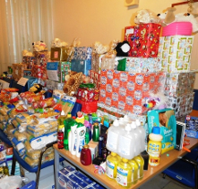 Magistrát uspořádal charitativní sbírku, zaměstnanci darovali potraviny a drogistické zboží