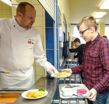 Norské menu uvařila 15. základní škola pro své strávníky i norskou velvyslankyni