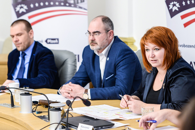 Foto z tiskové konference