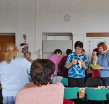 Workshop o nemocech ramenního a kolenního kloubu seniory zaujal