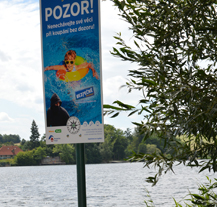 Nechávat při koupání věci bez dozoru se nevyplácí