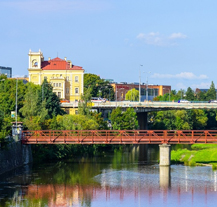 Na Pattonově mostě skončí kyvadlový provoz tramvají, víkend omezí řidiče