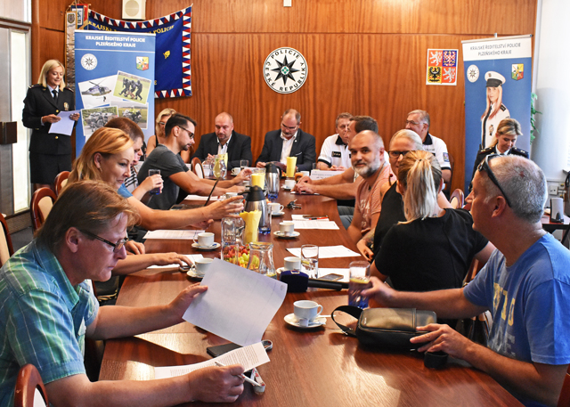 Z tiskové konference