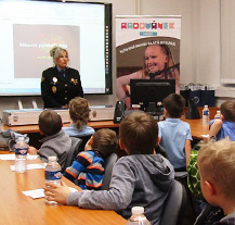 Strážníci upozorňovali děti na nebezpečí zábavné pyrotechniky