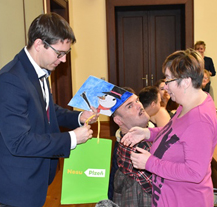 Klienti Motýla nakreslili vánoční přání pro ekonomického náměstka