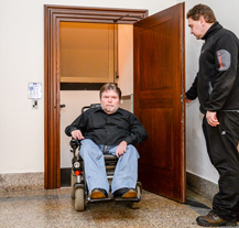 Plzeňská radnice je díky novému výtahu bez bariér