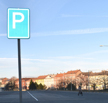 Parkoviště v Kotkově ulici se slavnostně otevřelo veřejnosti
