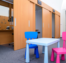 Vyřízení dokladů bude v Plzni pro rodiny s dětmi nově pohodlnější