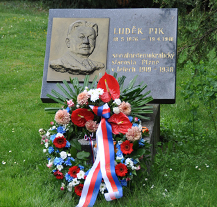 Město si připomnělo 70. výročí úmrtí starosty Luďka Pika