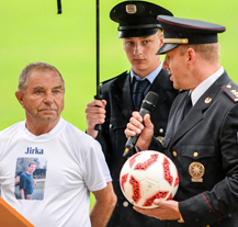 Policisté vzpomínali při memoriálu poručíka Hrubého na svého kolegu