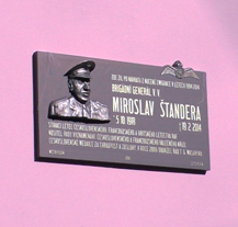 Generála Štanderu připomíná pamětní deska