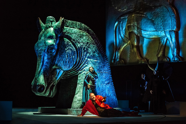 Nabucco (fotografie: M. Root)
