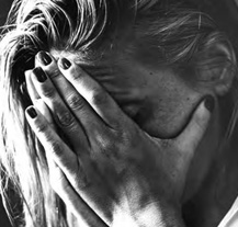 Zažily týrání, neměly práci, byt a přišly o děti