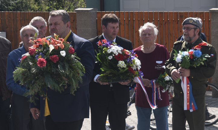 Z pietního aktu (fotografie: E. Barborková)