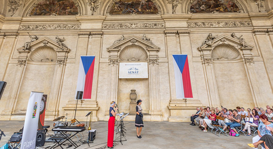 Plzeň se představí v Senátu, zájemci mohou využít na akci autobus zdarma