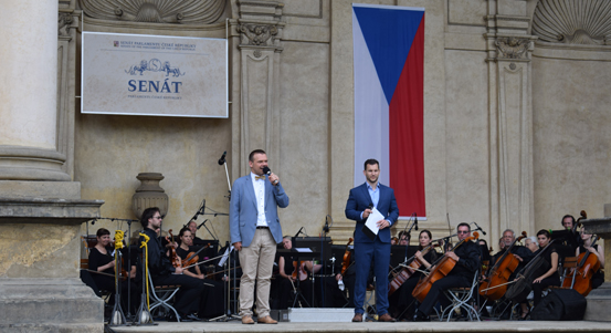 Plzeň se představila se svojí filharmonií v Senátu
