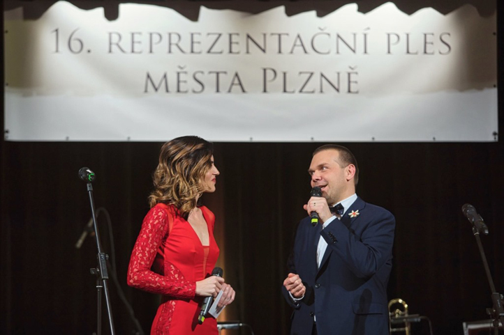 Ples města Plzně (fotografie: R. Muchka)