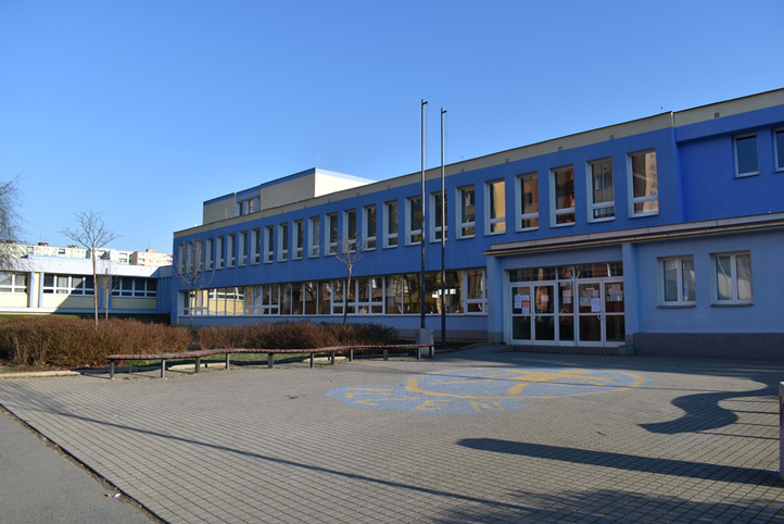 Příjem přihlášek na 31. ZŠ (fotografie: A. Jarošová)