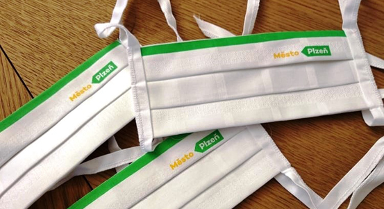 Plzeň myslí na své veterány, posílá jim symbolický dar a pozvání k živému vysílání