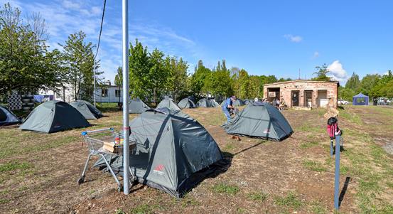 Stanové městečko končí, Plzeň plánuje pomáhat lidem bez domova i nadále