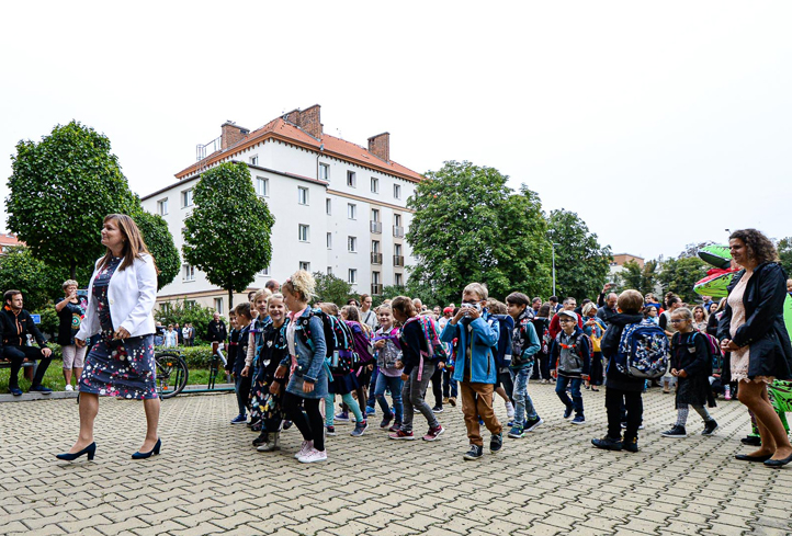 První školní den na 21. ZŠ (fotografie: M. Pecuch)