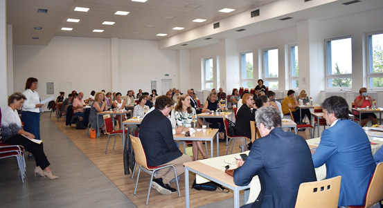 Zástupci města poděkovali ředitelům škol za zvládnutí uplynulého koronavirového školního roku