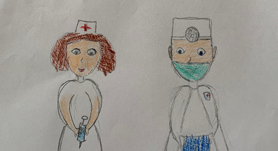 Děti z 1. ZŠ poděkovaly obrázky zdravotníkům, hasičům, vojákům i laboratoři