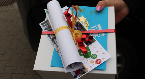 Cukroví od srdce ze 78. mateřské školy potěšilo zdravotníky