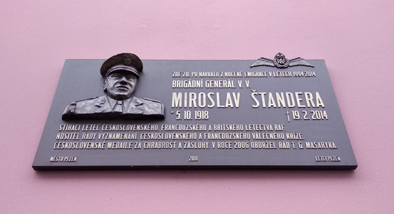 Město Plzeň si připomnělo výročí úmrtí generála Štandery