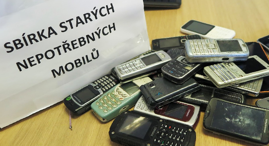 Knihovna města Plzně se zapojila do sběru nepotřebných mobilů