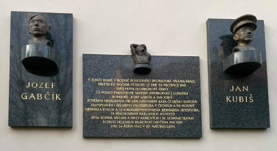 Před osmdesáti lety seskočili na území Protektorátu Čechy a Morava hrdinové Gabčík a Kubiš, záhy se vypravili do Plzně