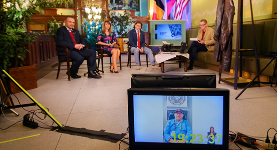 Veteráni z Belgie a USA pozdravili Plzeňany díky on-line spojení