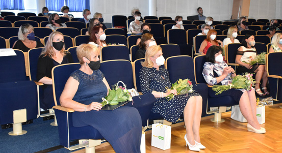 Pedagogové a zaměstnanci plzeňských škol získali ocenění