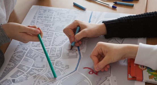 Analýzu toho, jak více zapojit Plzeňany do městského rozhodování, spouští Centrum pro komunitní práci západní Čechy