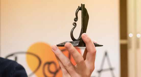 Veřejnost může nominovat dobrovolníky na cenu Křesadlo 2021