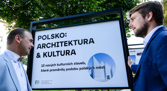 Výstava v Šafaříkových sadech představuje nové kulturní stavby, které proměnily podobu polských měst