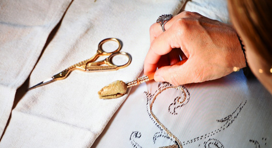 Kdo vyšíval, nehřešil. Liturgické oděvy od českých šlechtičen představuje Západočeské muzeum