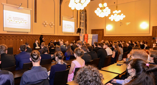 Nejlepší středoškolští chemici přijeli do Plzně utkat se v olympiádě