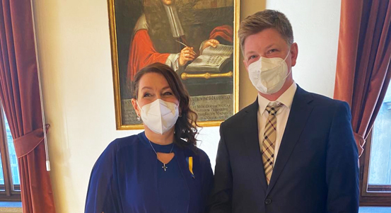 Primátor Pavel Šindelář blahopřál nové rektorce Univerzity Karlovy Mileně Králíčkové