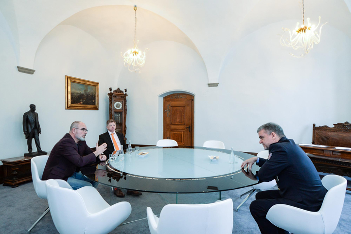 Podpis dohody (fotografie: M. Pecuch)